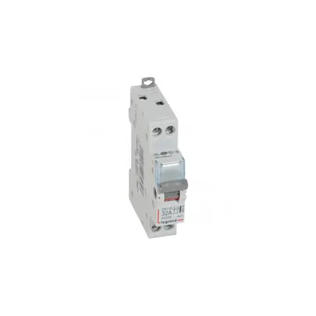 Separator modular- 2P 400 V~ - 32 A Legrand* Lichidare de stoc